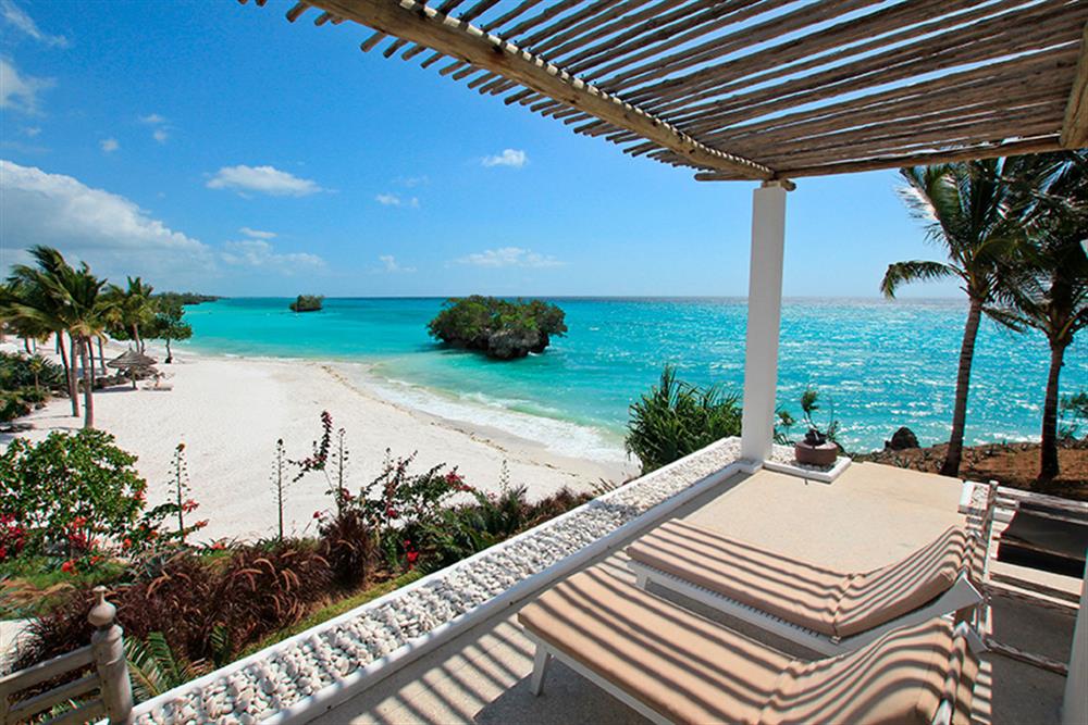 Constance Aiyana Hotel